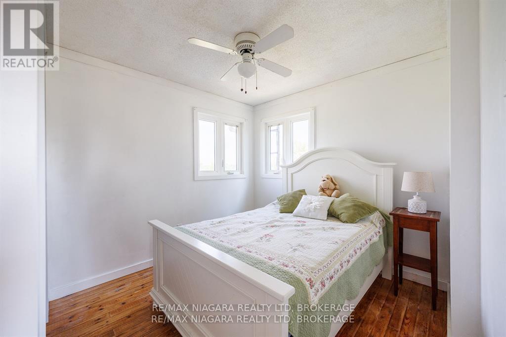 490 Mathews Road N, Fort Erie, Ontario  L0S 1R0 - Photo 27 - X12145494