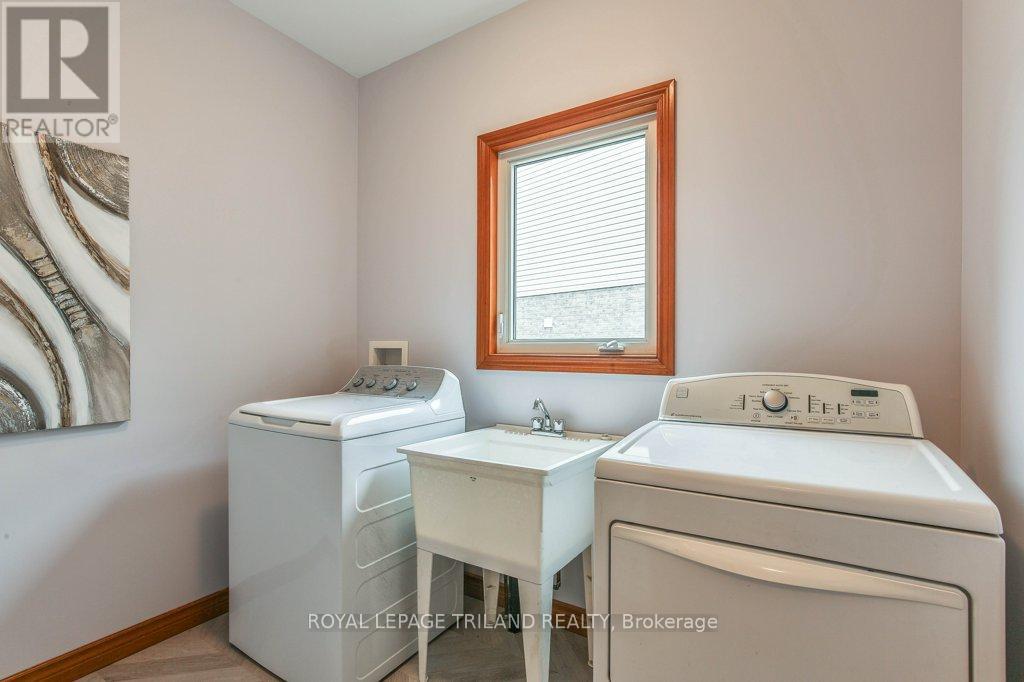 41 Greyrock Crescent, London, Ontario  N5Y 6L4 - Photo 17 - X12123282