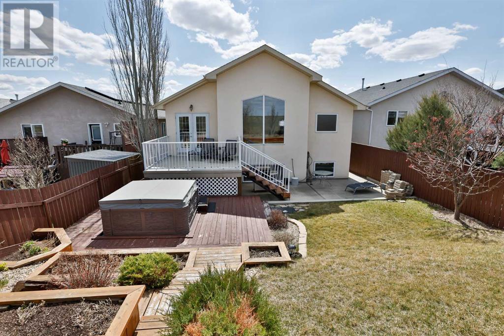 Property at 484 Heritage Boulevard W image 2
