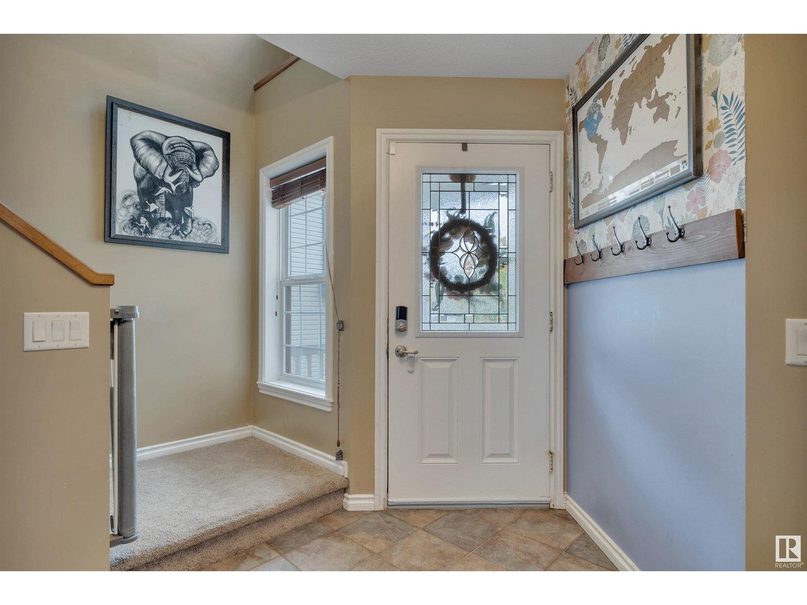 Property at 25 SELKIRK PL image 5