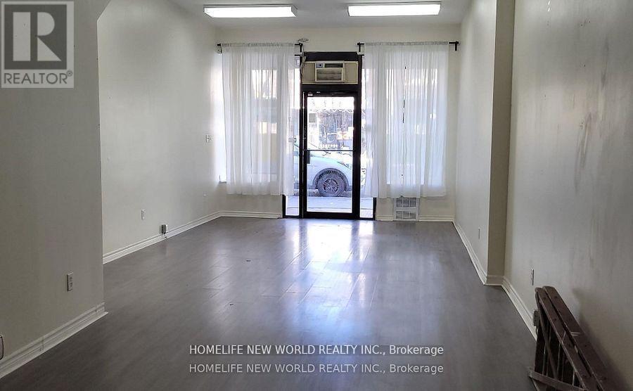 Property at 817 DUNDAS STREET W image 3