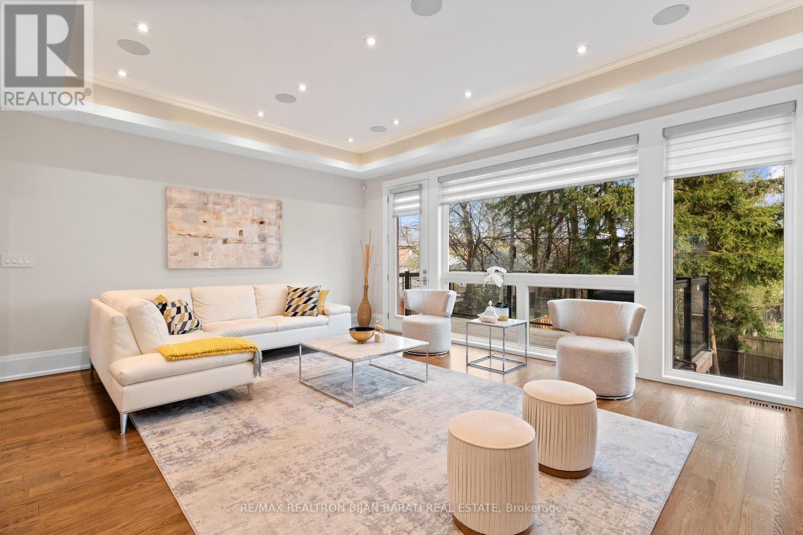 Property at 109 KINGSDALE AVENUE image 5