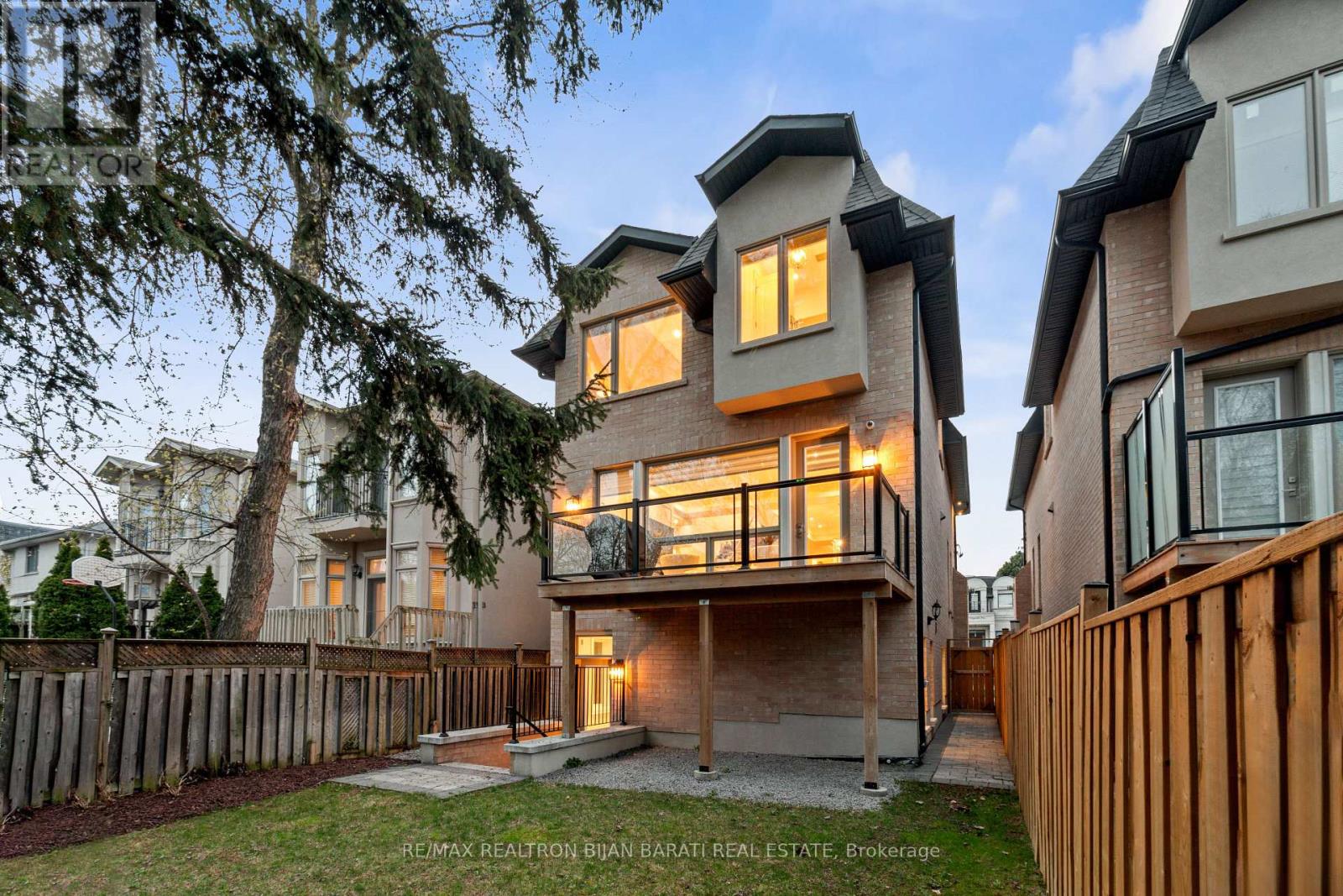 109 Kingsdale Avenue, Toronto, Ontario  M2N 3W5 - Photo 50 - C12145433