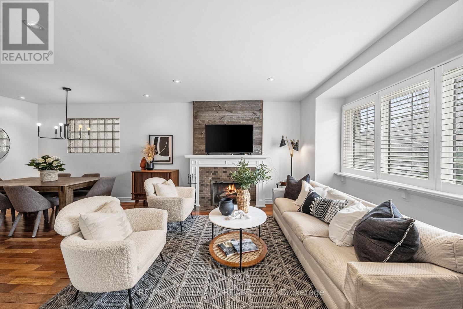 364 Deloraine Avenue, Toronto, Ontario  M5M 2B6 - Photo 3 - C12145531