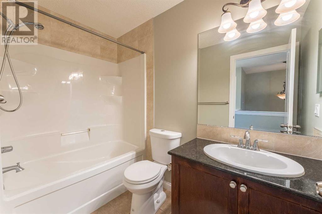 1032 Kingston Crescent Se, Airdrie, Alberta  T4A 0L3 - Photo 22 - A2216526