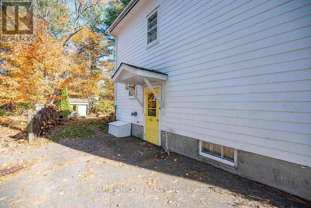 26 Rutherford Avenue, Deep River, Ontario  K0J 1P0 - Photo 43 - X12145554
