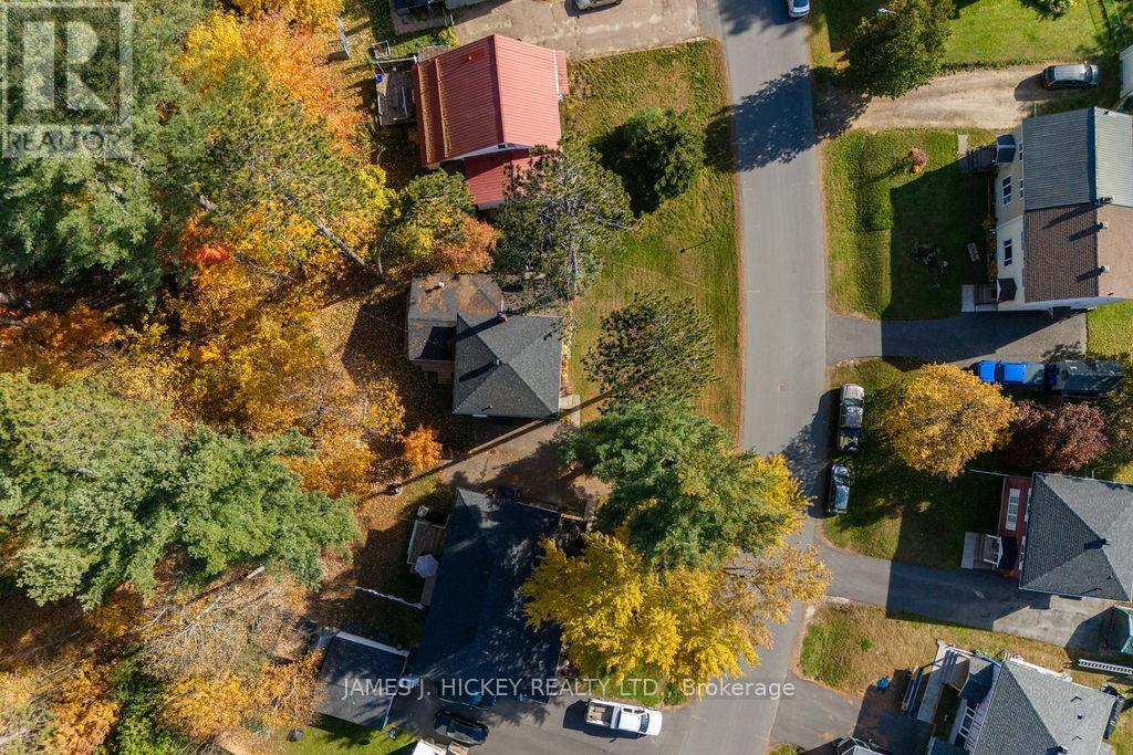 26 Rutherford Avenue, Deep River, Ontario  K0J 1P0 - Photo 48 - X12145554