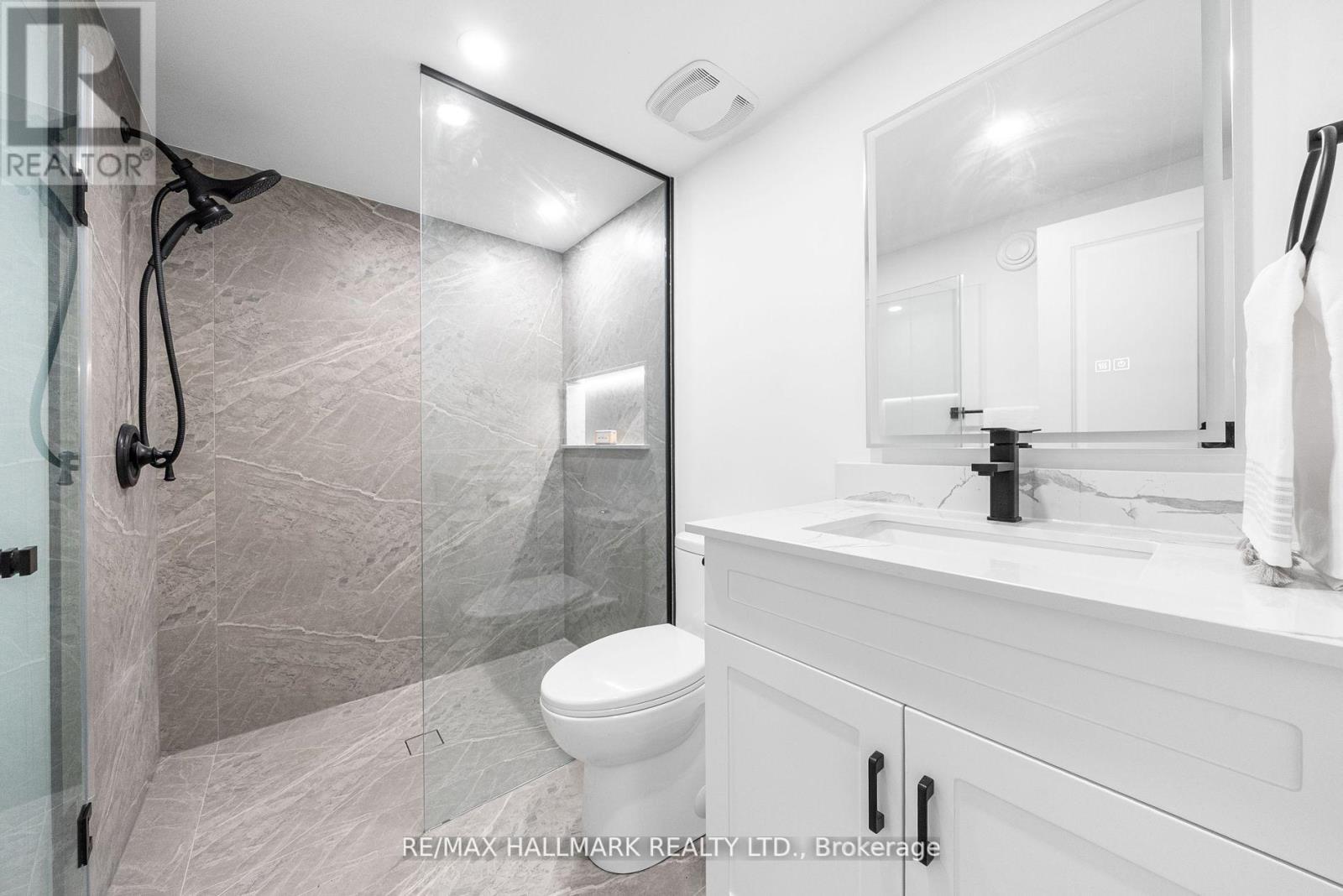 315 Granby Court, Pickering, Ontario  L1V 7B9 - Photo 42 - E12145323