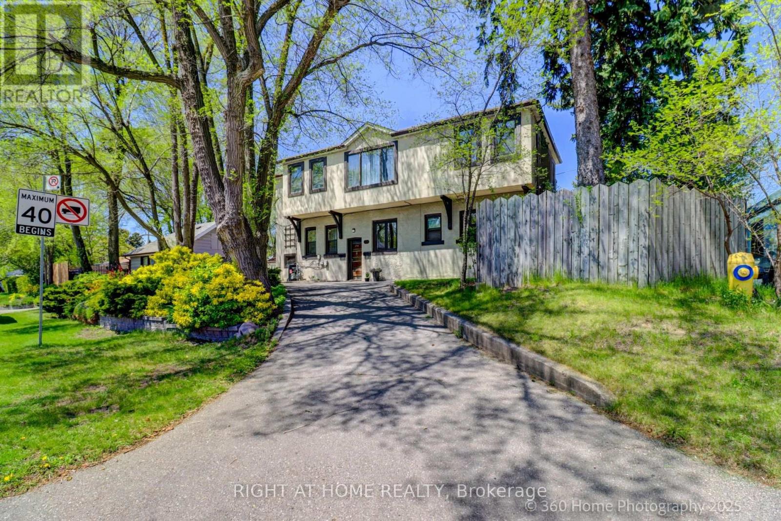 Property at 274 PHARMACY AVENUE image 3