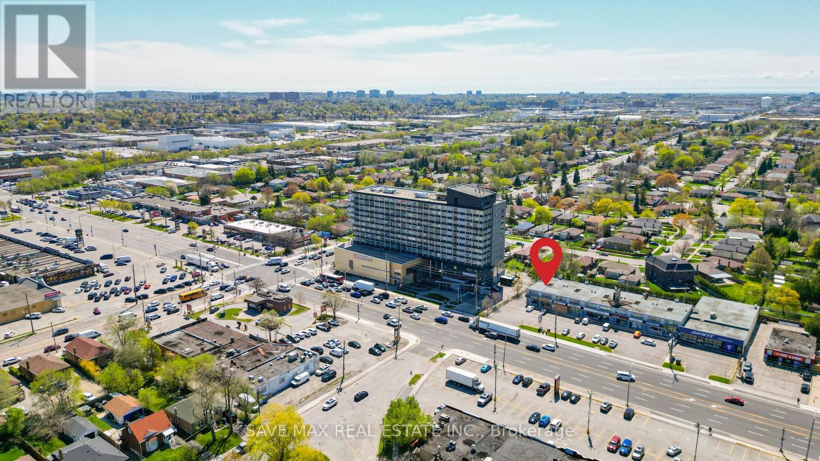 Property at 1993 LAWRENCE AVENUE E image 5
