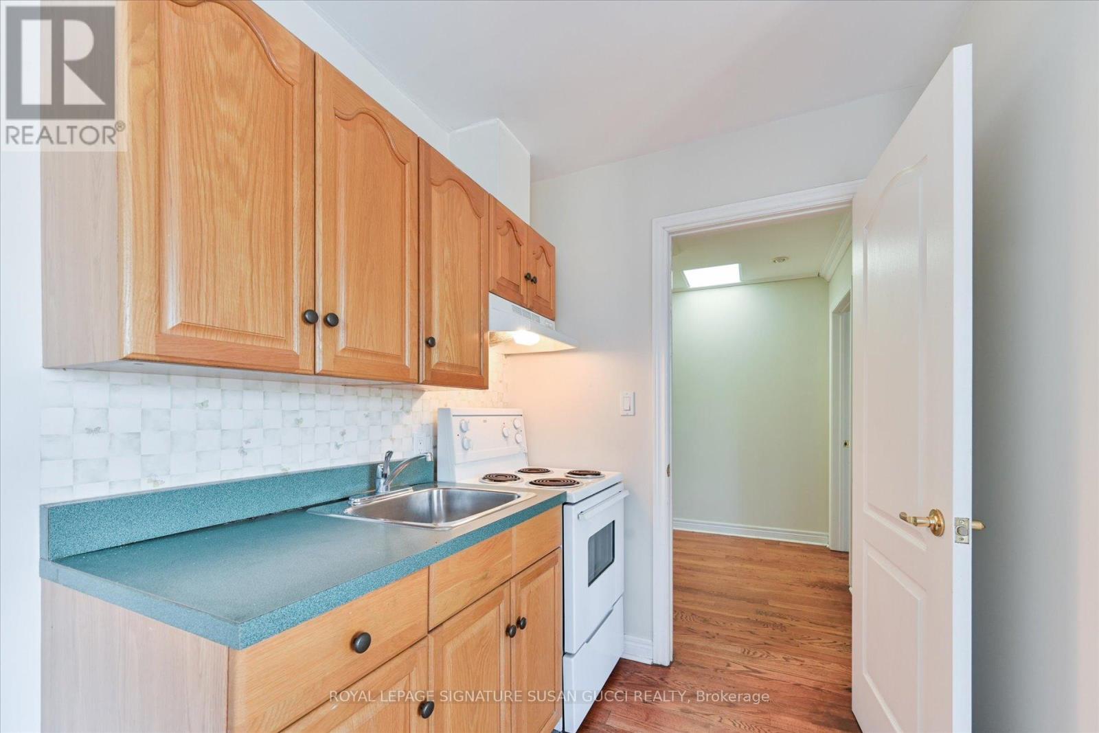 454 Donlands Avenue, Toronto, Ontario  M4J 3S5 - Photo 27 - E12145455