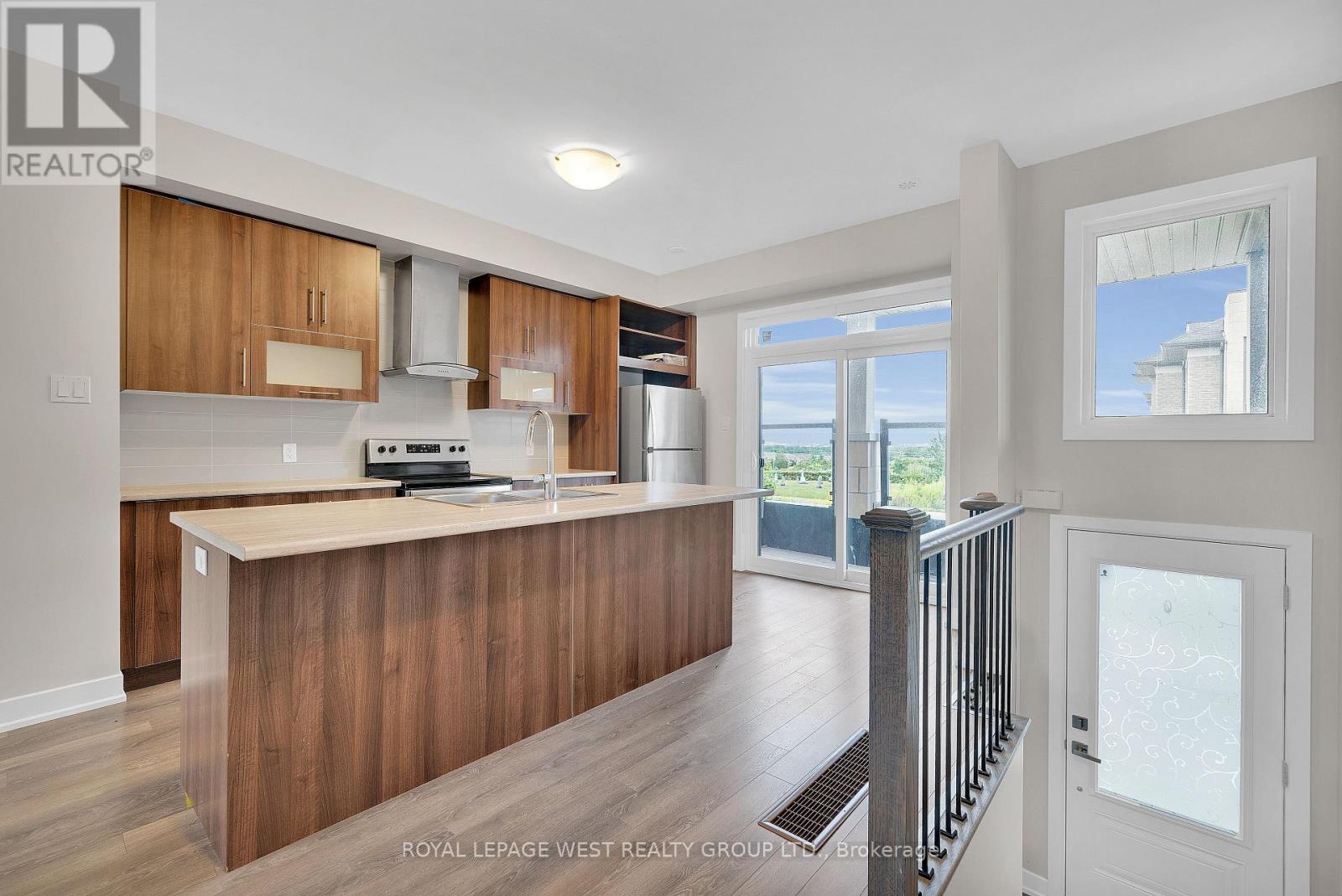 88 - 25 Shawfield Way, Whitby, Ontario  L1R 0N8 - Photo 2 - E12145495