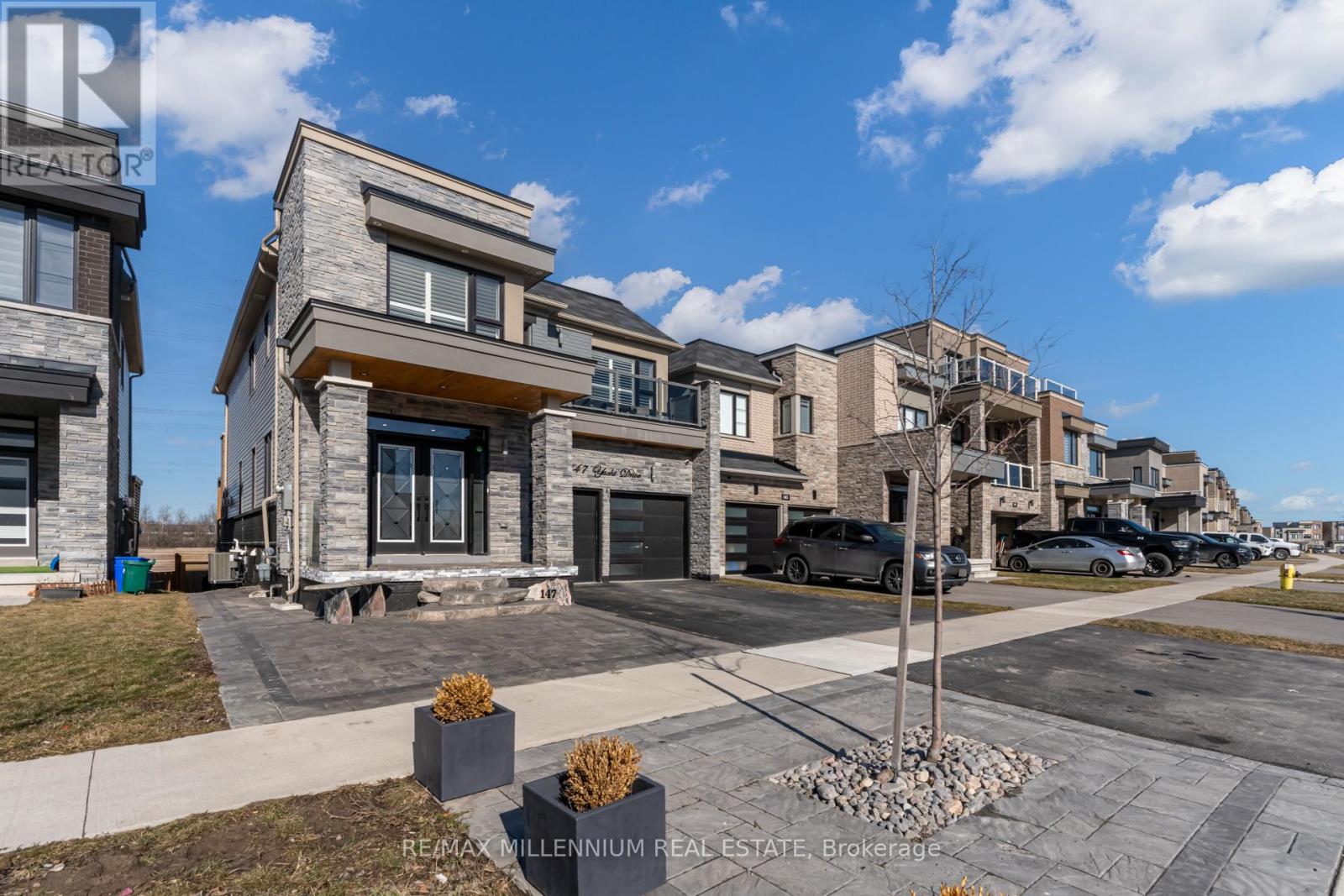 Property at 147 YACHT DRIVE image 4