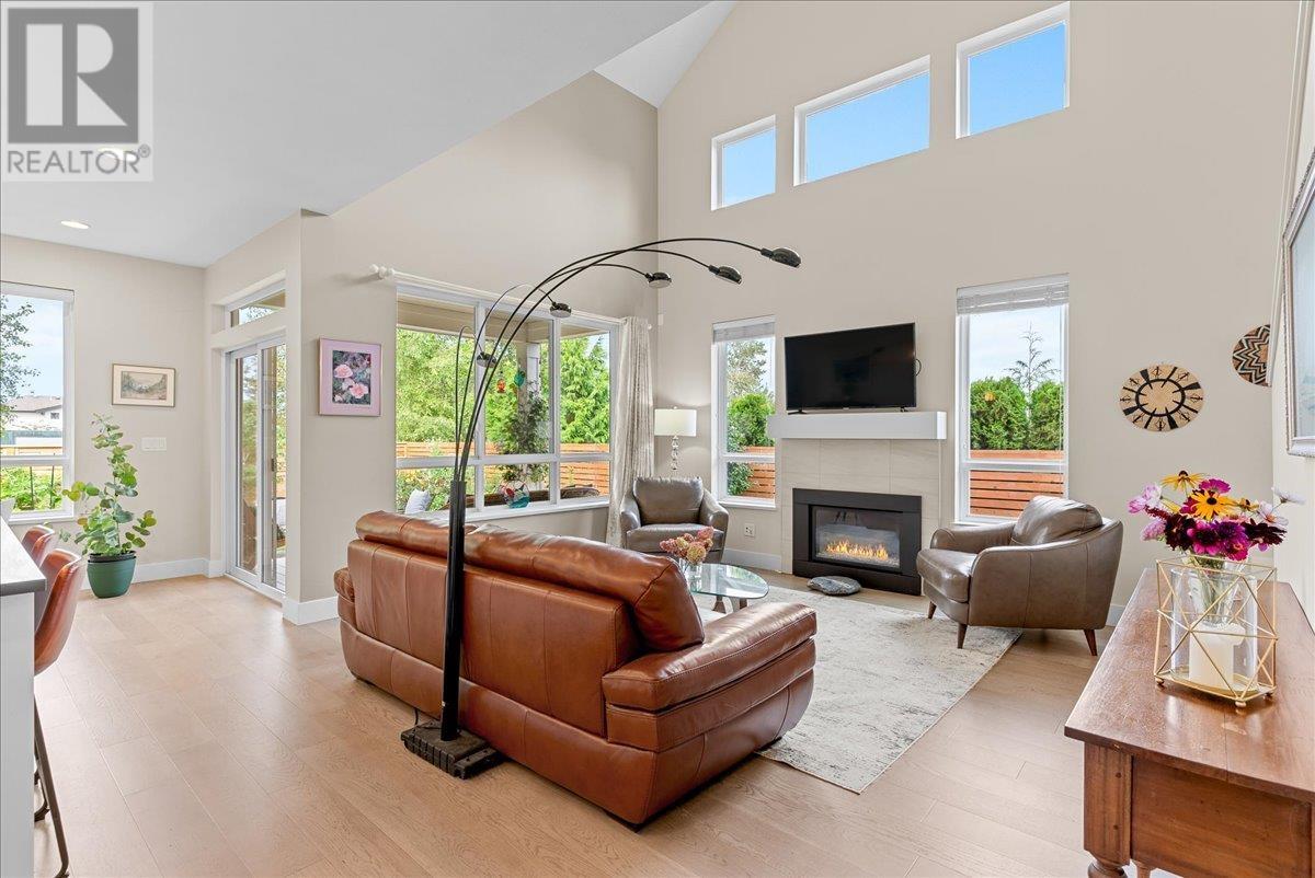 Property at 1711 SWAN ROAD image 4