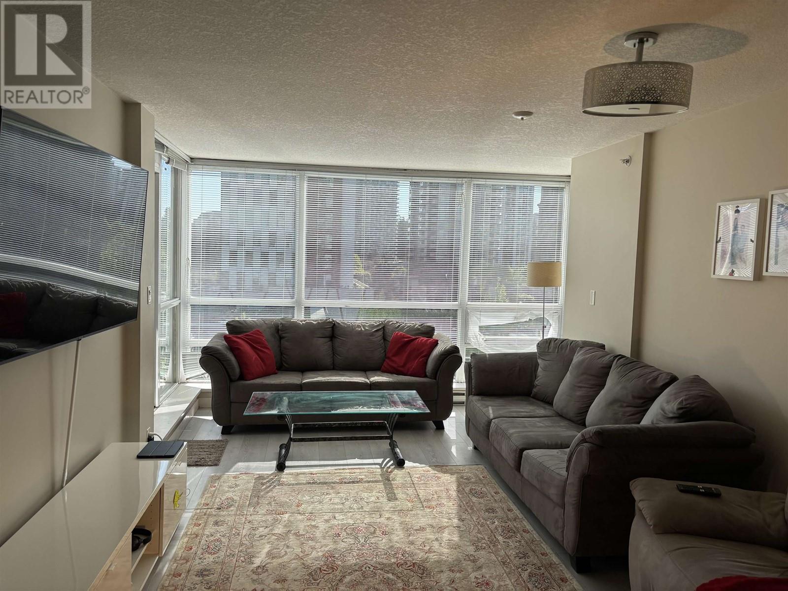 904 2978 GLEN DRIVE, Coquitlam, British Columbia