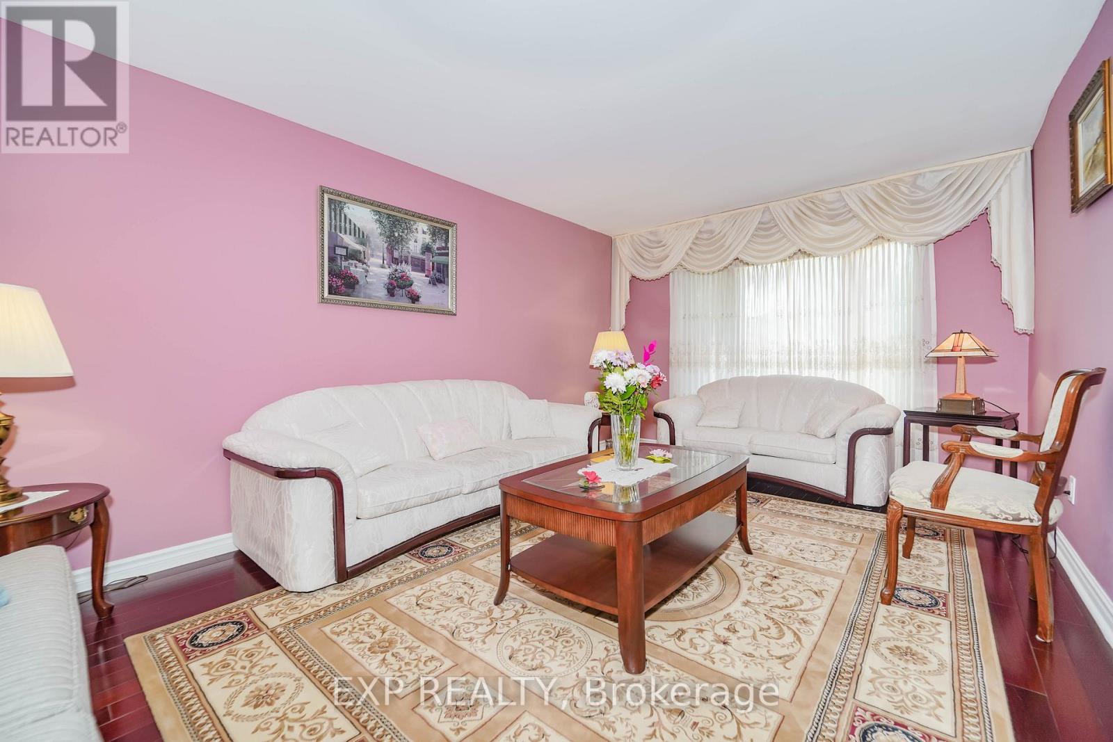 173 Highglen Avenue, Markham (Milliken Mills East), Ontario  L3S 1X5 - Photo 7 - N12145365