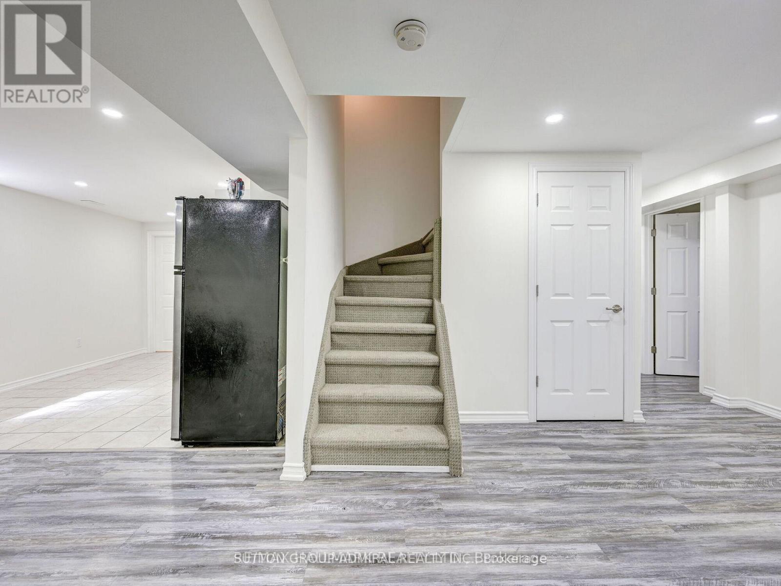 Bsmnt - 205 London Road, Newmarket, Ontario  L3Y 6H8 - Photo 3 - N12145452