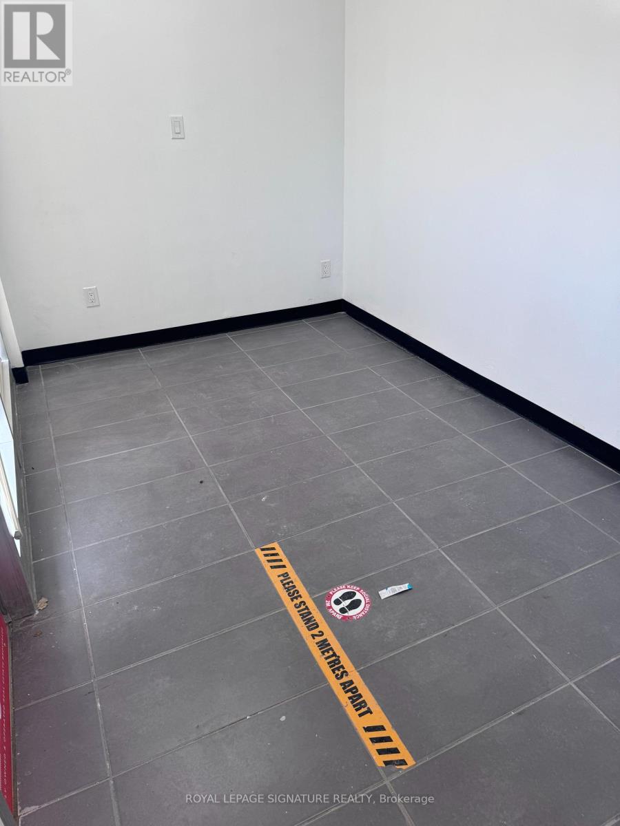 5 - 15 Karachi Drive, Markham, Ontario  L3S 0B5 - Photo 4 - N12145532
