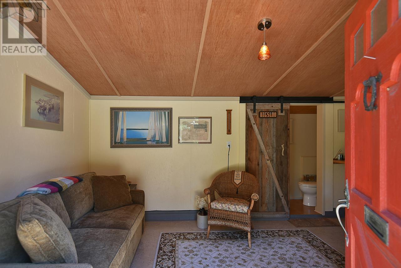 6109 Sechelt Inlet Road, Sechelt, British Columbia  V7Z 0P5 - Photo 25 - R2985163