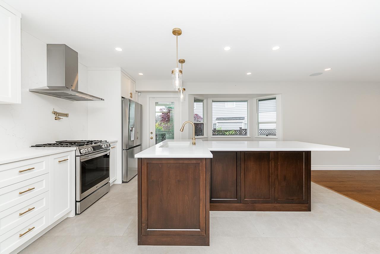 15578 Roper Avenue, White Rock, British Columbia  V4B 2G5 - Photo 12 - R2990783