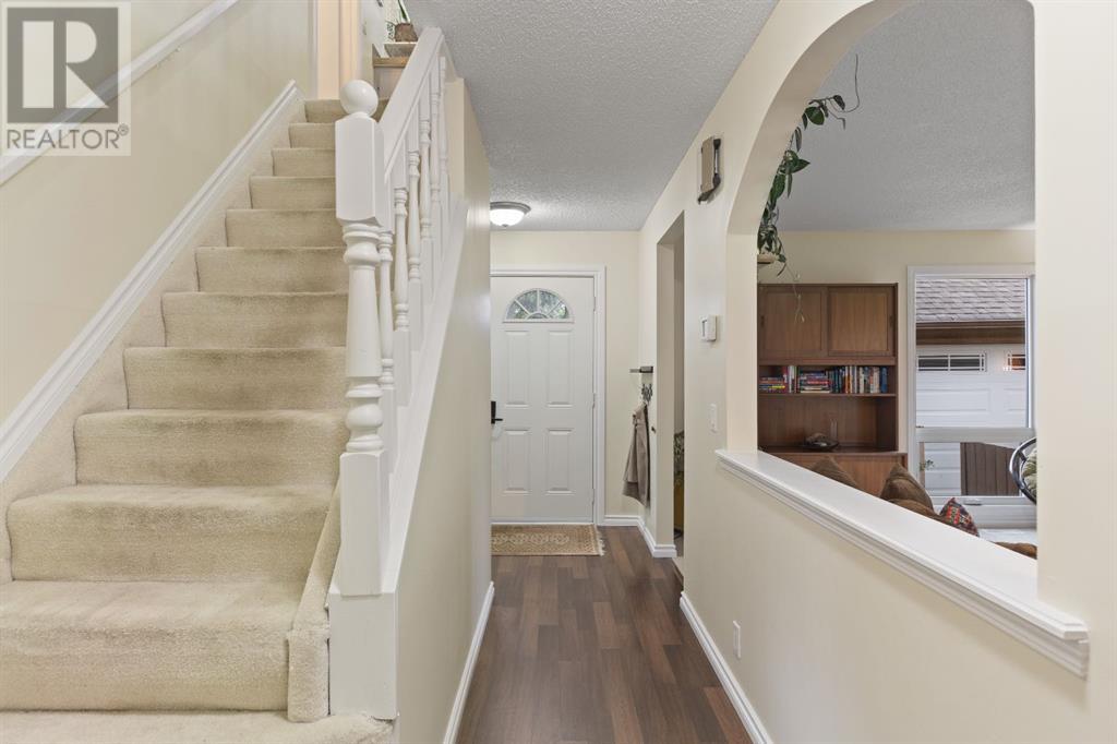 243 Ranchview Court Nw, Calgary, Alberta  T3G 1A5 - Photo 18 - A2220817