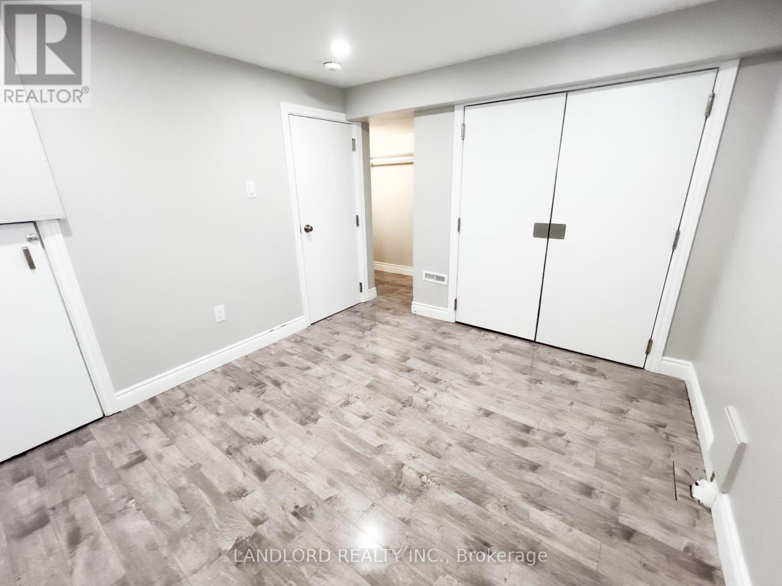 Lower - 27 Ray Avenue, Toronto, Ontario  M6M 2A7 - Photo 8 - W12145321