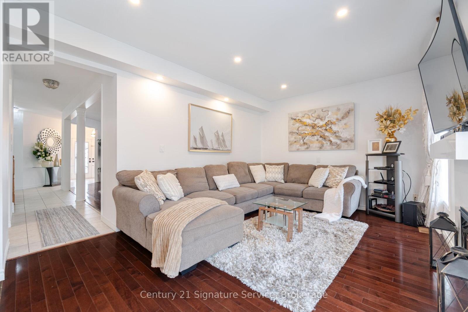 7439 Allspice Trail, Mississauga, Ontario  L5N 8N5 - Photo 10 - W12145344
