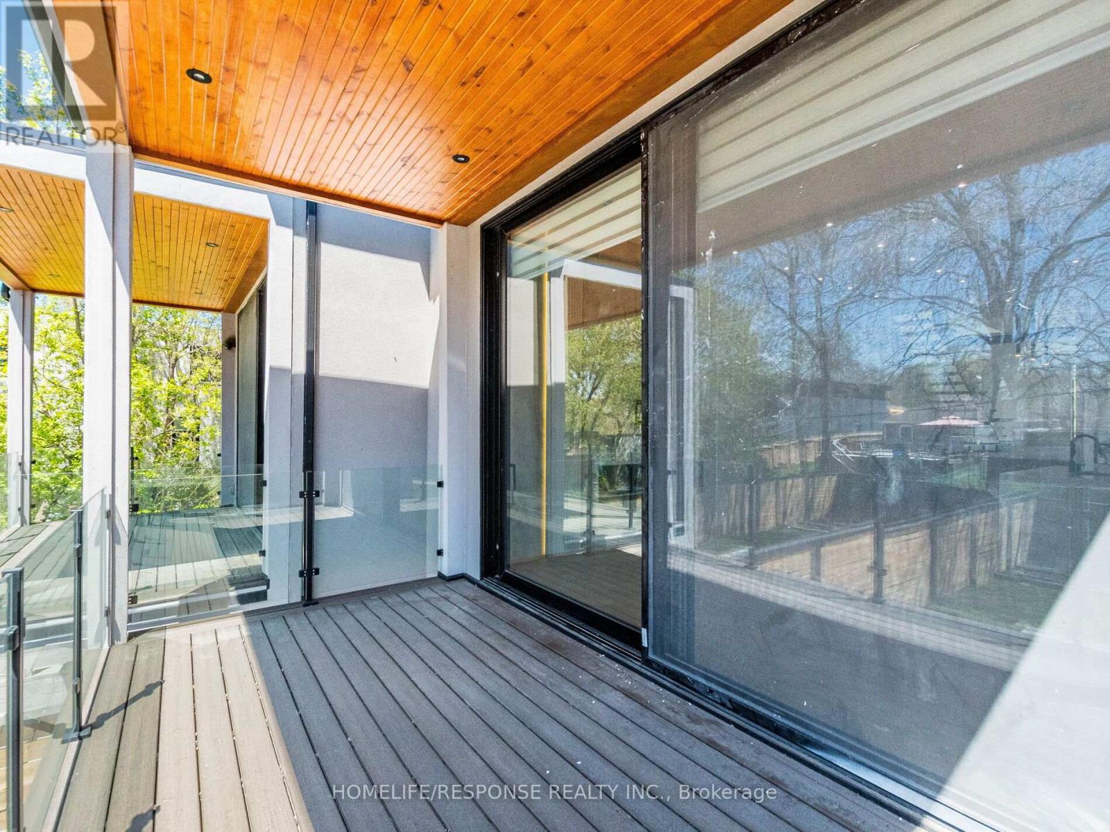 6a Pine Avenue N, Mississauga, Ontario  L5H 2P8 - Photo 19 - W12145361