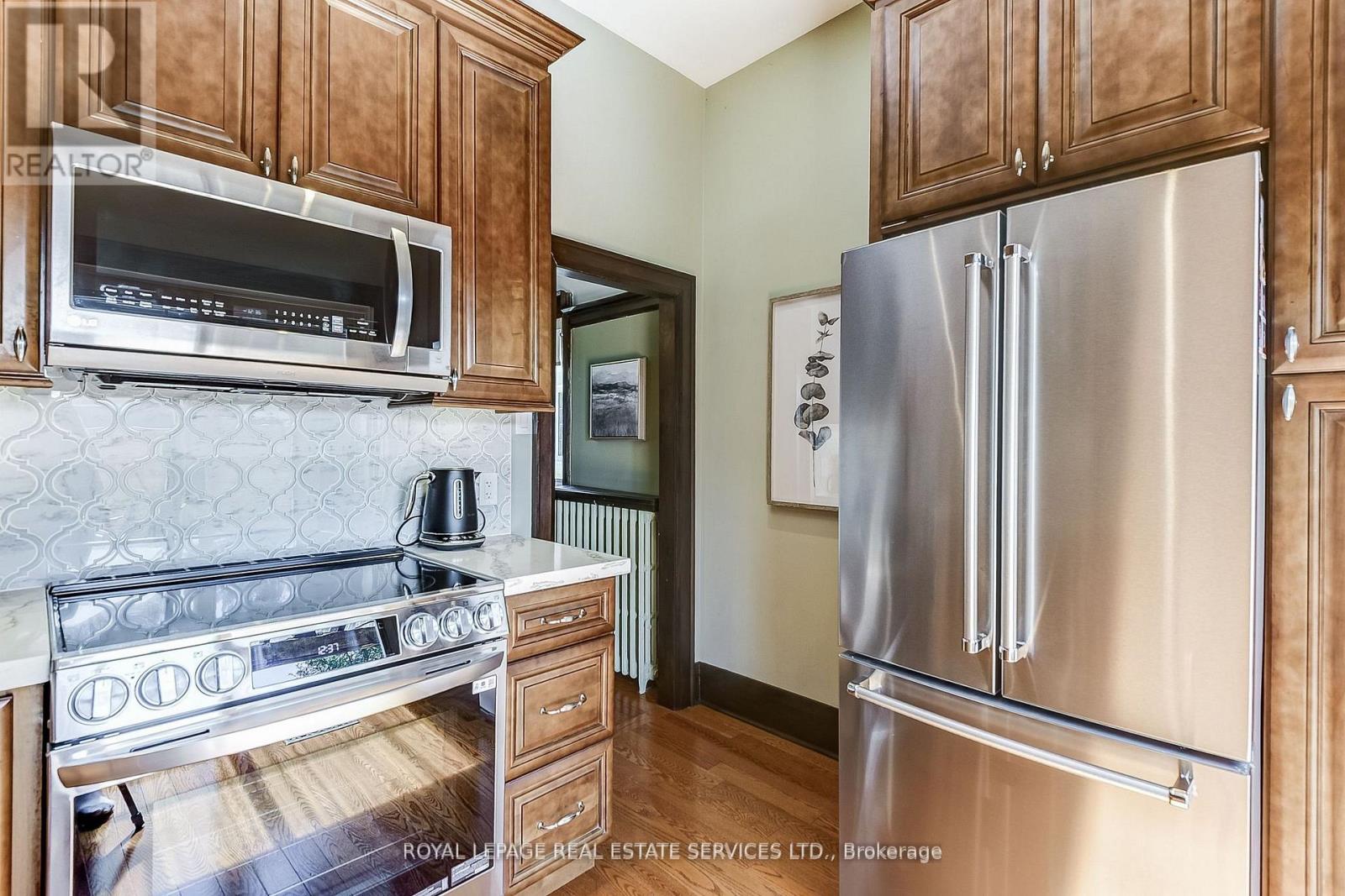 157 Colbeck Street, Toronto, Ontario  M6S 1V8 - Photo 15 - W12145394