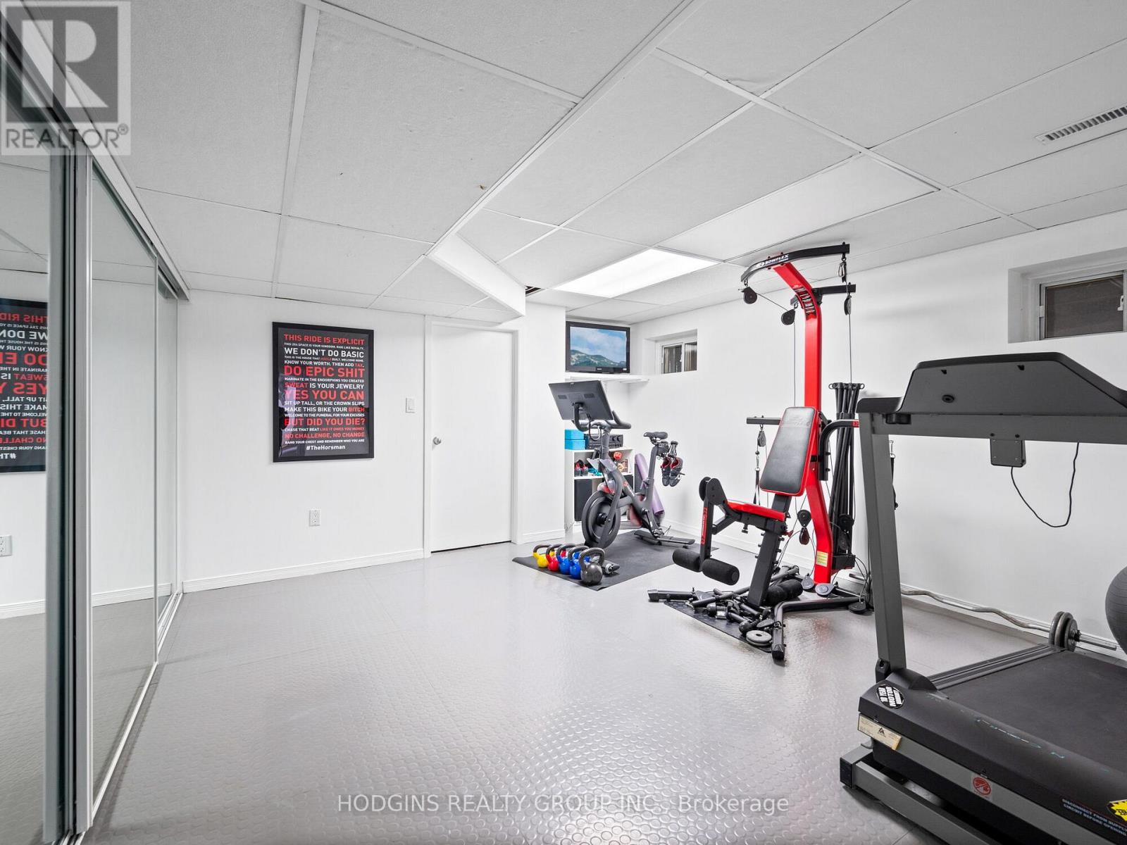 1435 Saginaw Crescent, Mississauga, Ontario  L5H 1X4 - Photo 37 - W12145469