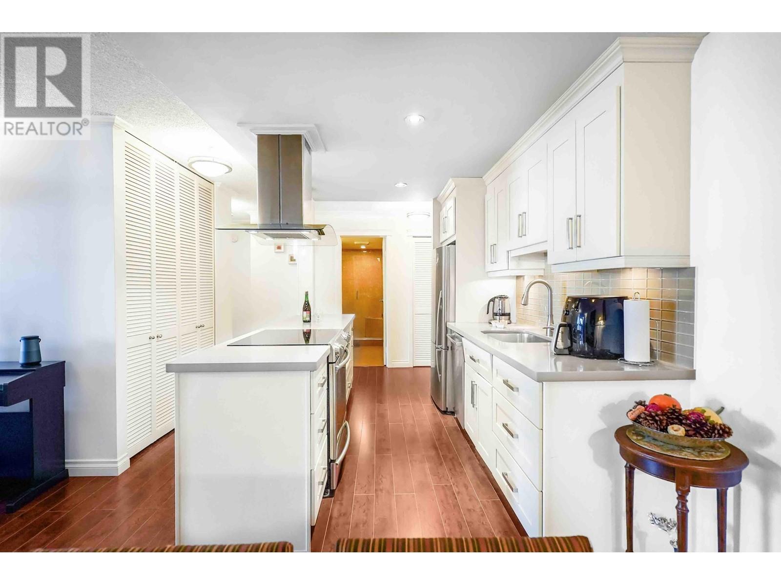 306 2020 Fullerton Avenue, North Vancouver, British Columbia  V7P 3G3 - Photo 15 - R2994824