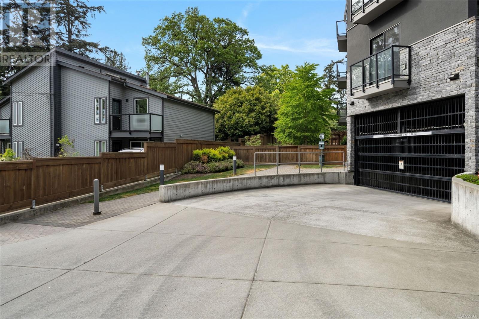207 991 Mckenzie Ave, Saanich, British Columbia  V8X 3G8 - Photo 37 - 999368
