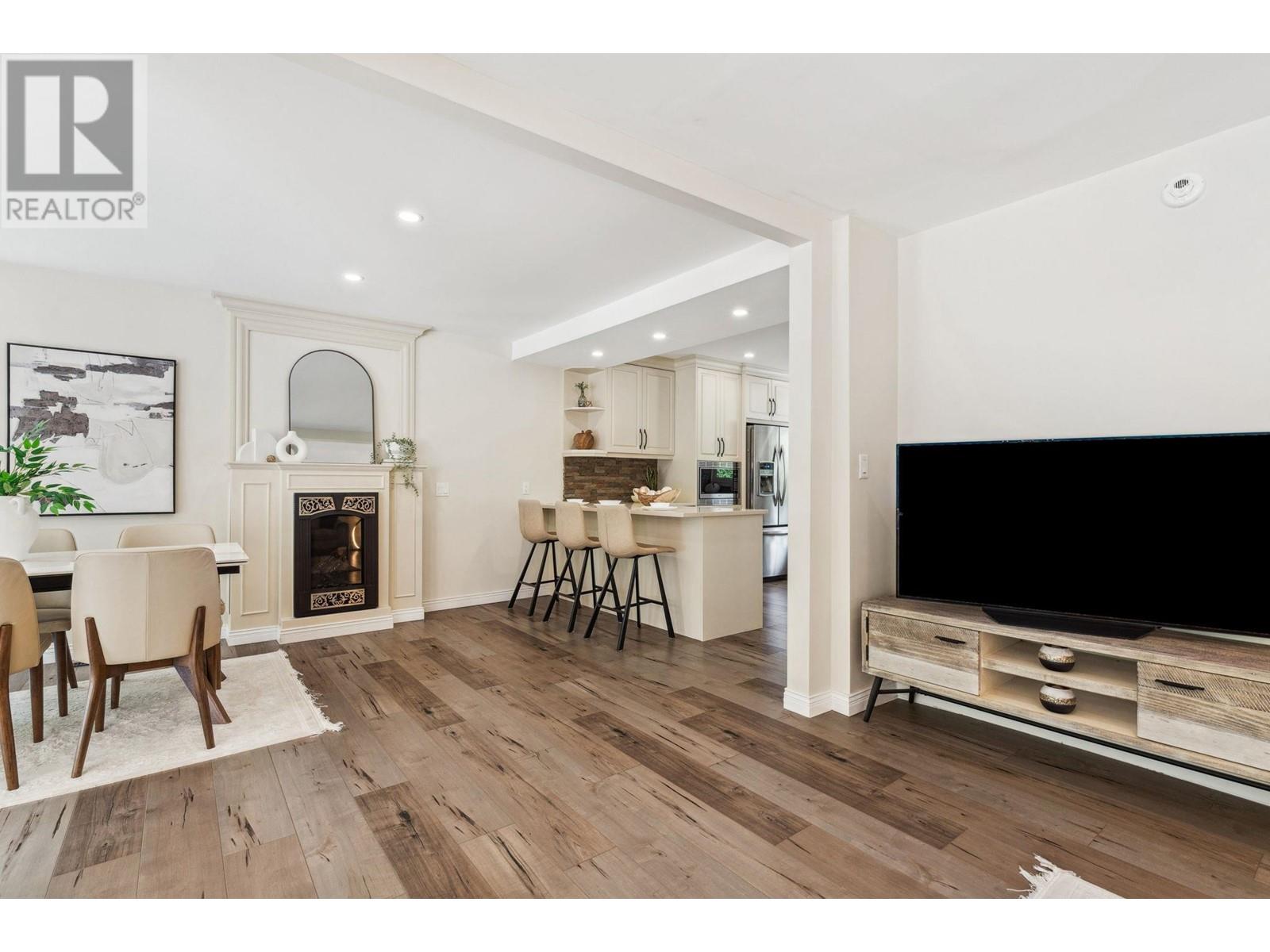 985 Gatensbury Street, Coquitlam, British Columbia  V3J 5J6 - Photo 12 - R3001832