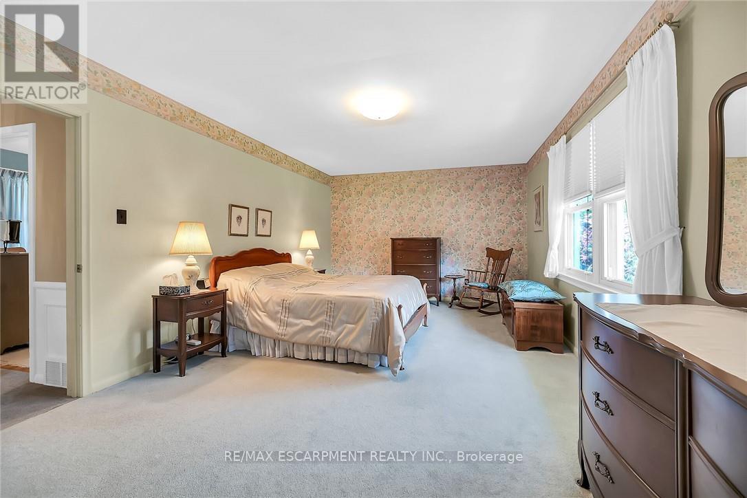 149 Lowden Avenue, Hamilton (Ancaster), Ontario  L9G 3A4 - Photo 20 - X12145320