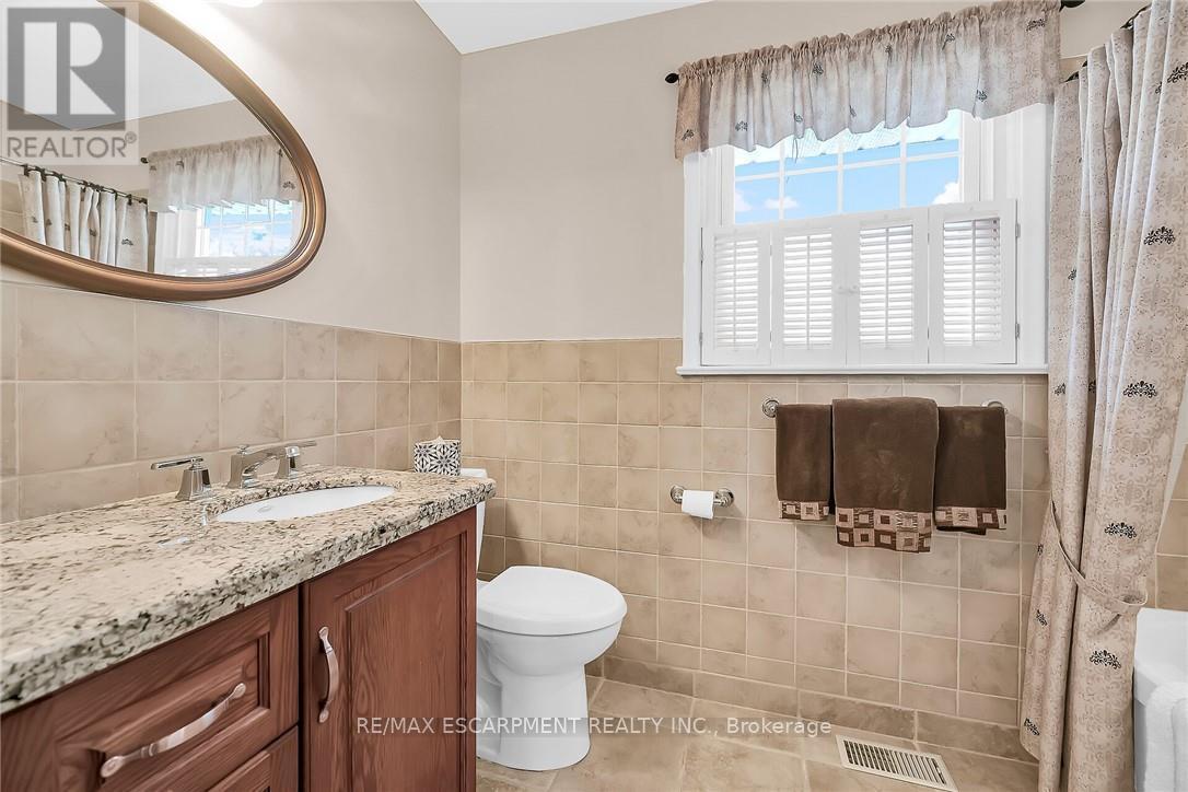 149 Lowden Avenue, Hamilton (Ancaster), Ontario  L9G 3A4 - Photo 28 - X12145320