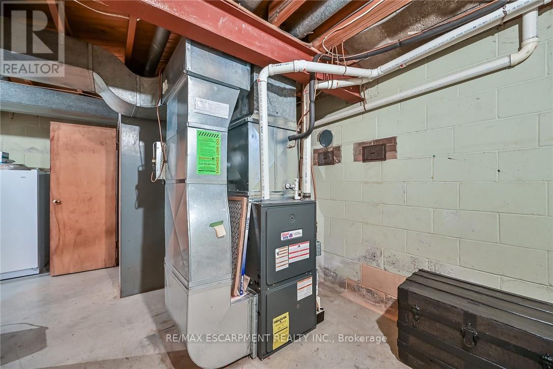 149 Lowden Avenue, Hamilton (Ancaster), Ontario  L9G 3A4 - Photo 35 - X12145320