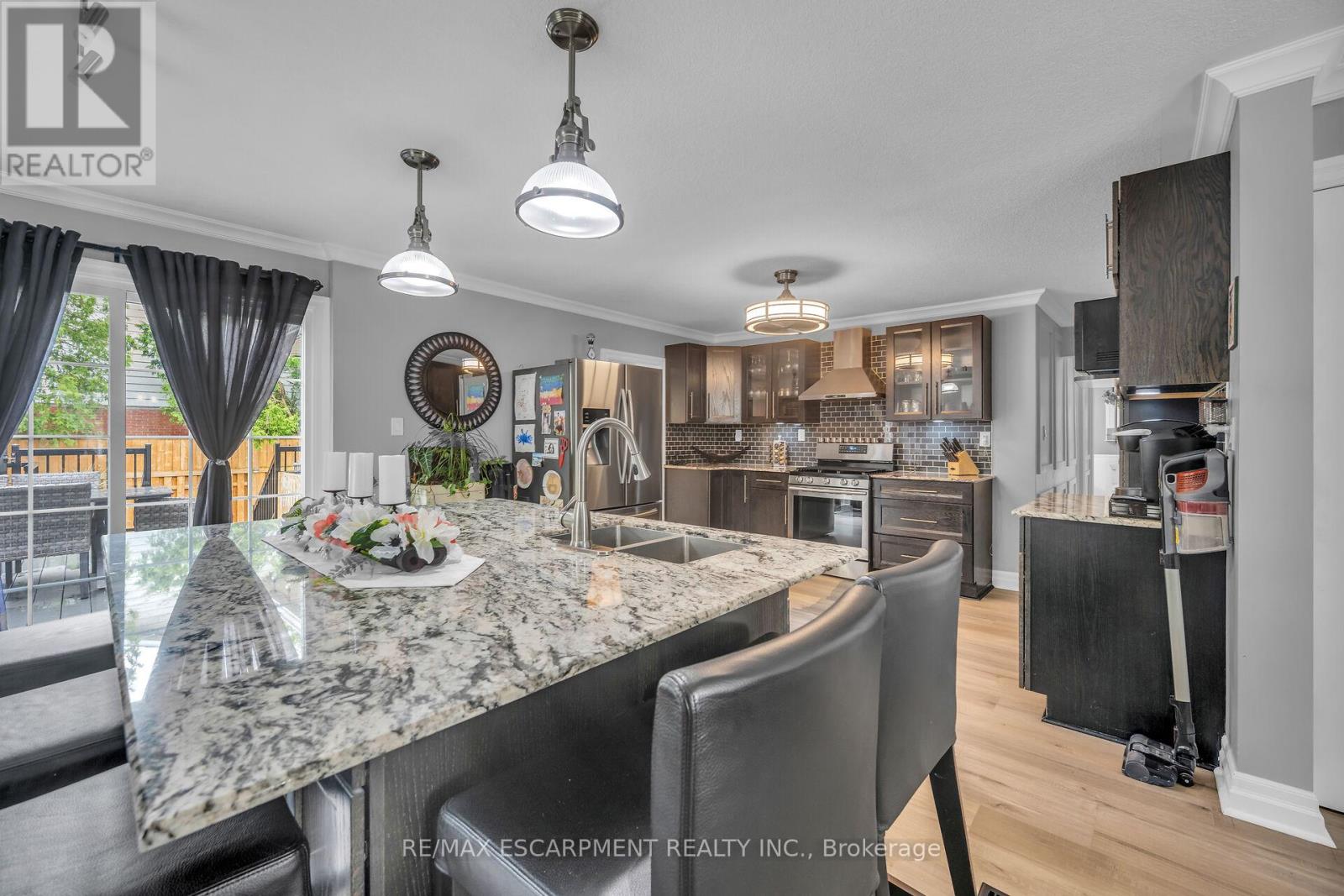 205 Sanatorium Road, Hamilton, Ontario  L9C 1Z4 - Photo 15 - X12145418