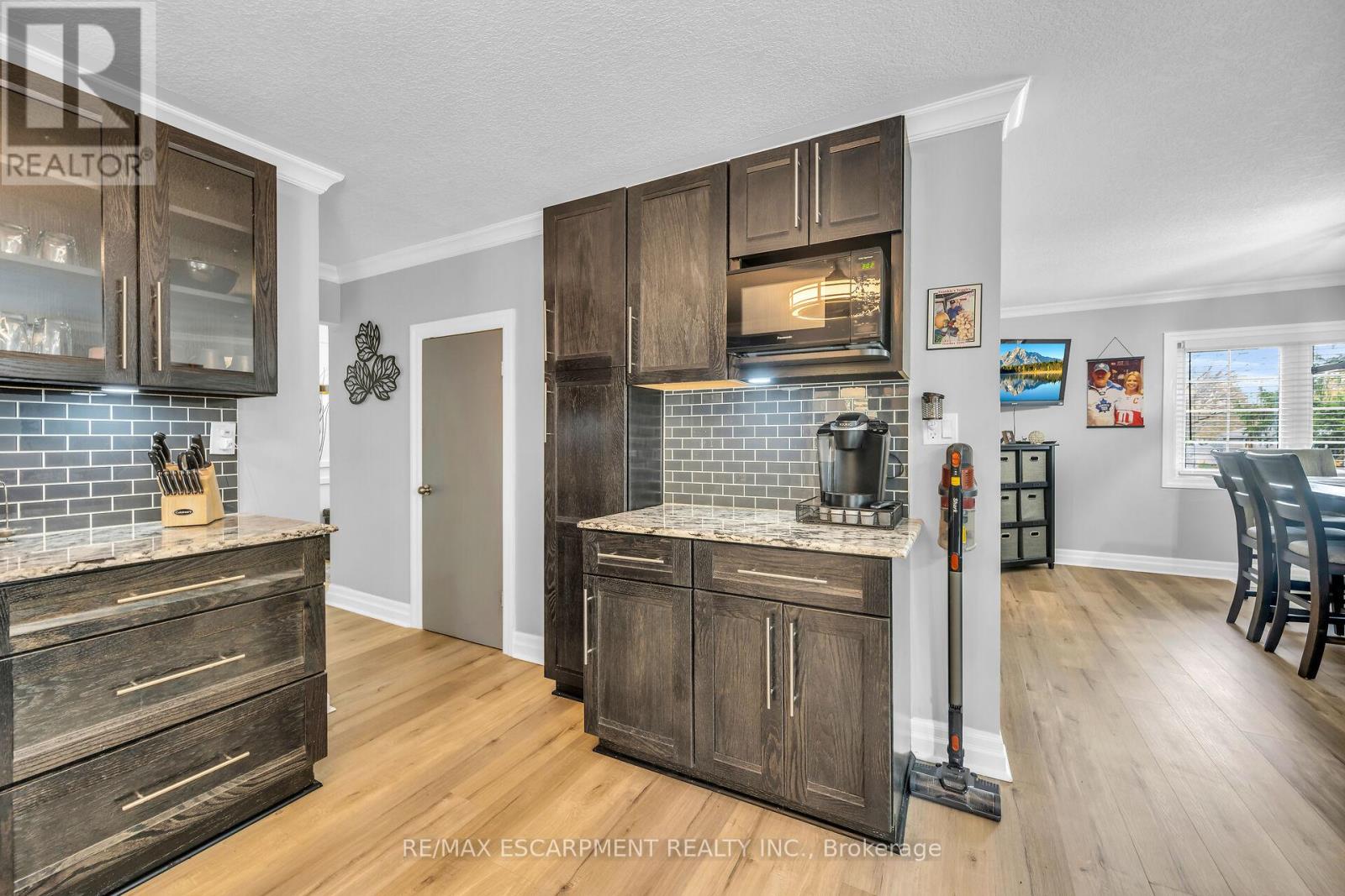 205 Sanatorium Road, Hamilton (Westcliffe), Ontario  L9C 1Z4 - Photo 18 - X12145418