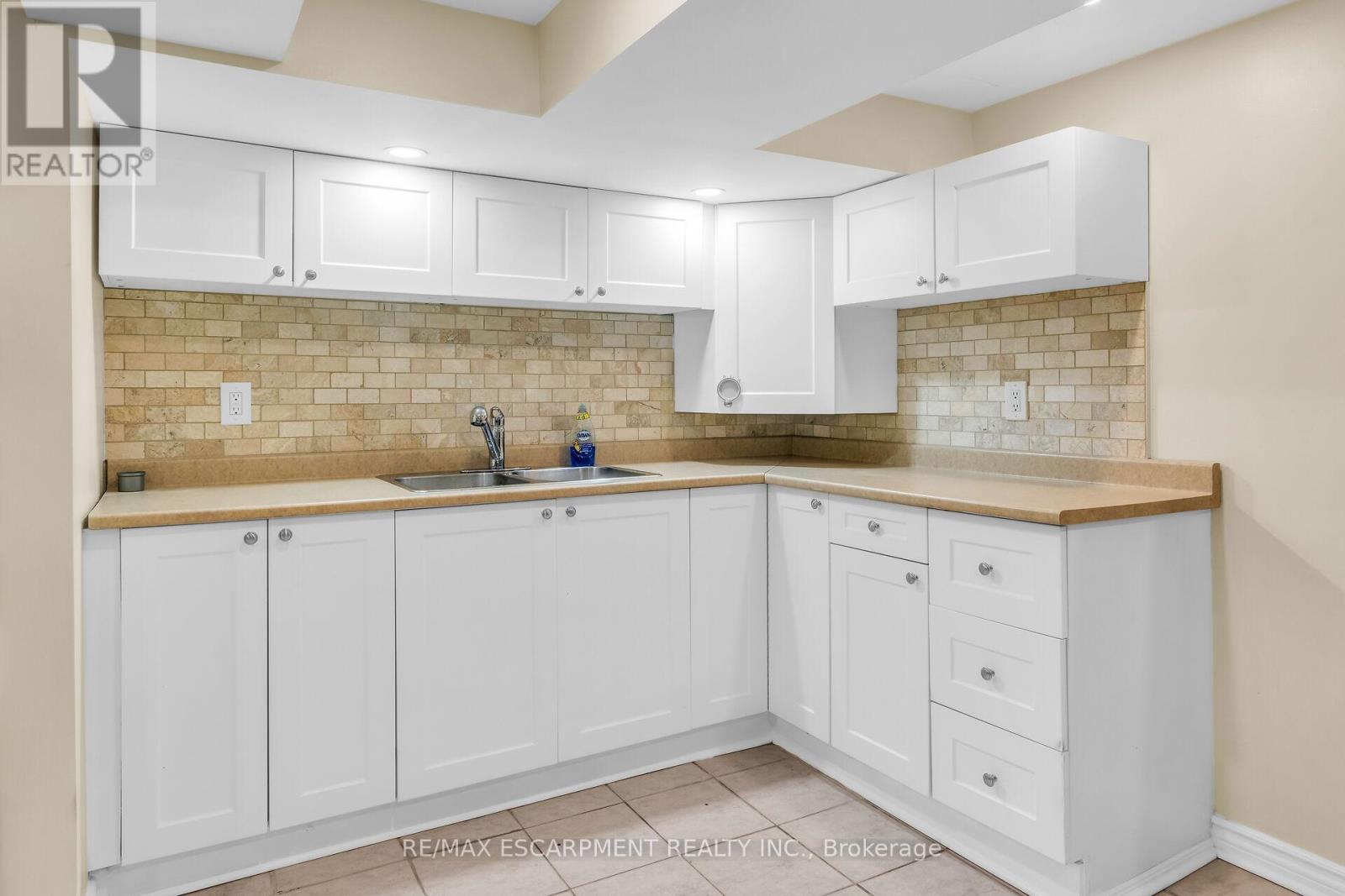 205 Sanatorium Road, Hamilton, Ontario  L9C 1Z4 - Photo 27 - X12145418