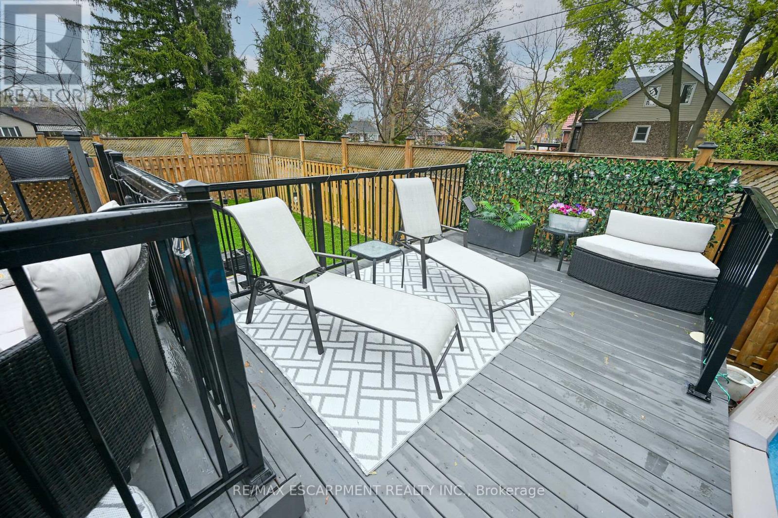 205 Sanatorium Road, Hamilton (Westcliffe), Ontario  L9C 1Z4 - Photo 39 - X12145418