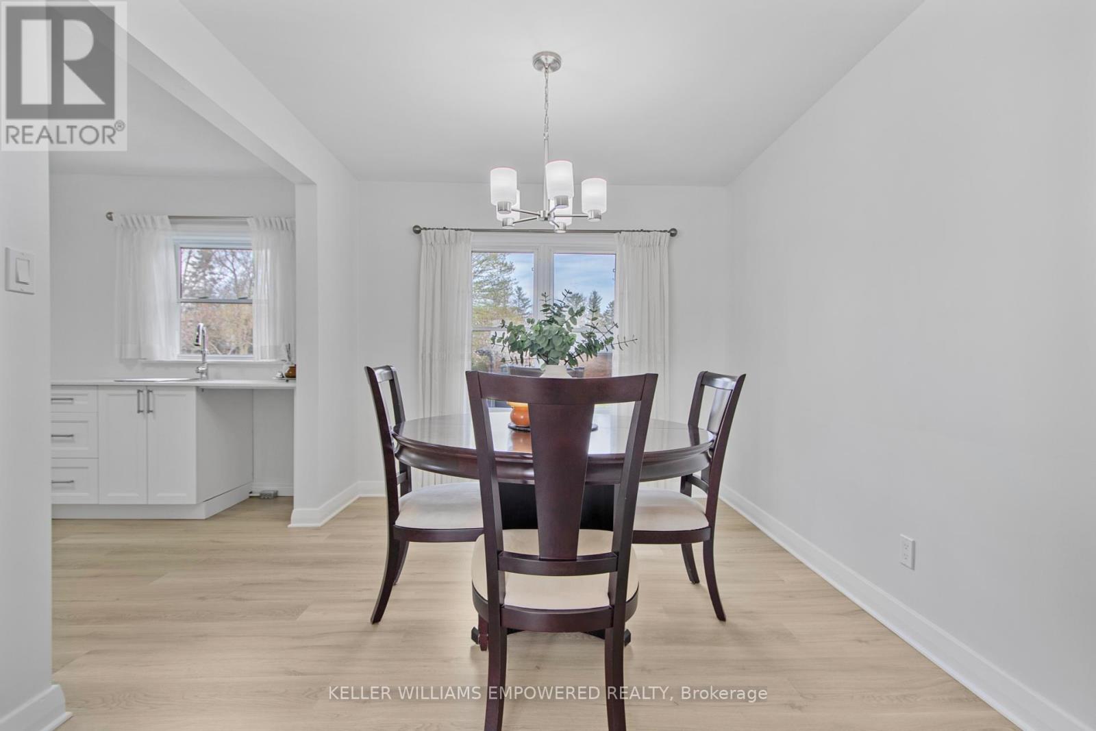 711 Bowan Street, Strathroy-Caradoc (Mount Brydges), Ontario  N0L 1W0 - Photo 8 - X12145448