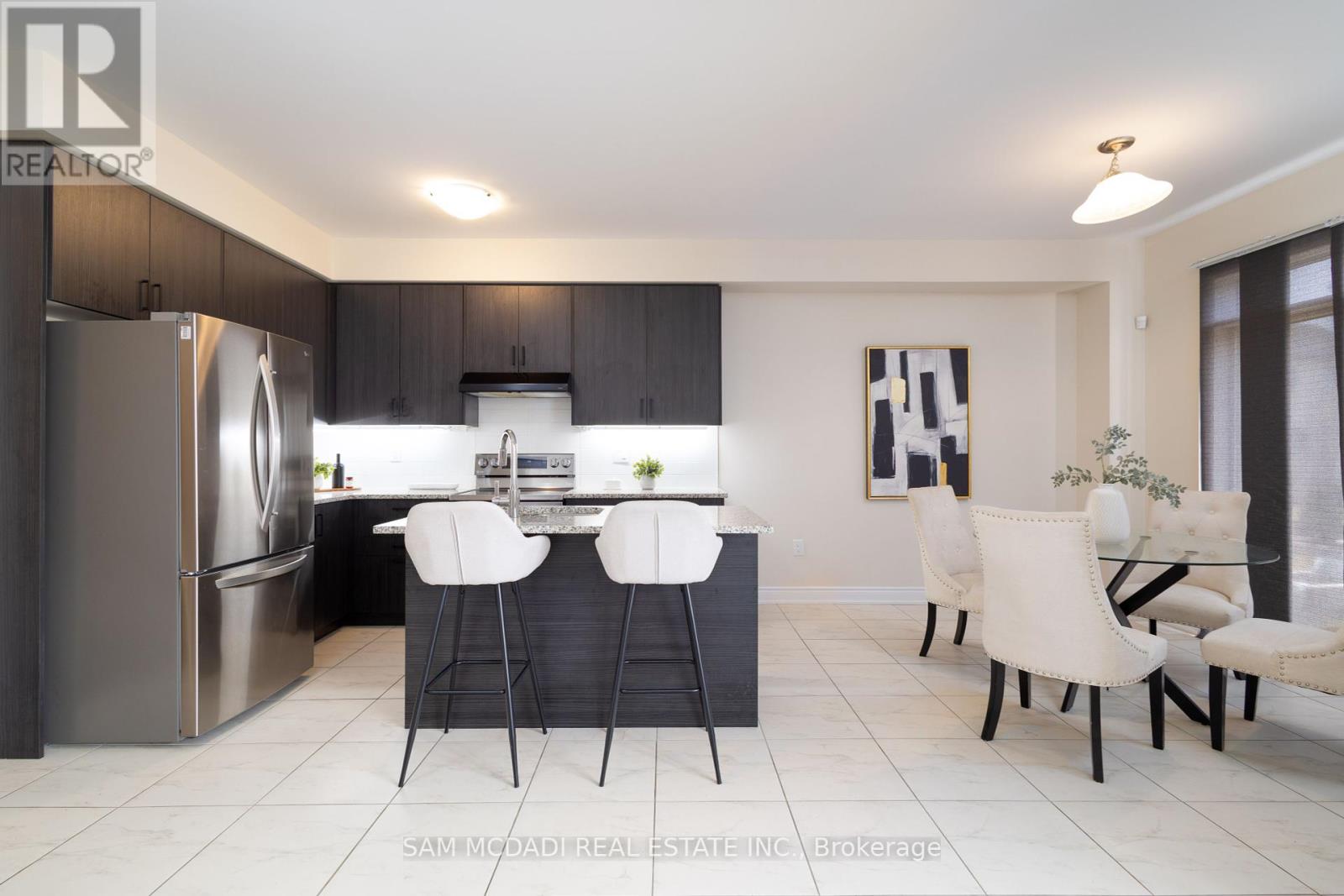 180 Whithorn Crescent, Haldimand, Ontario  N3W 0G4 - Photo 6 - X12145497
