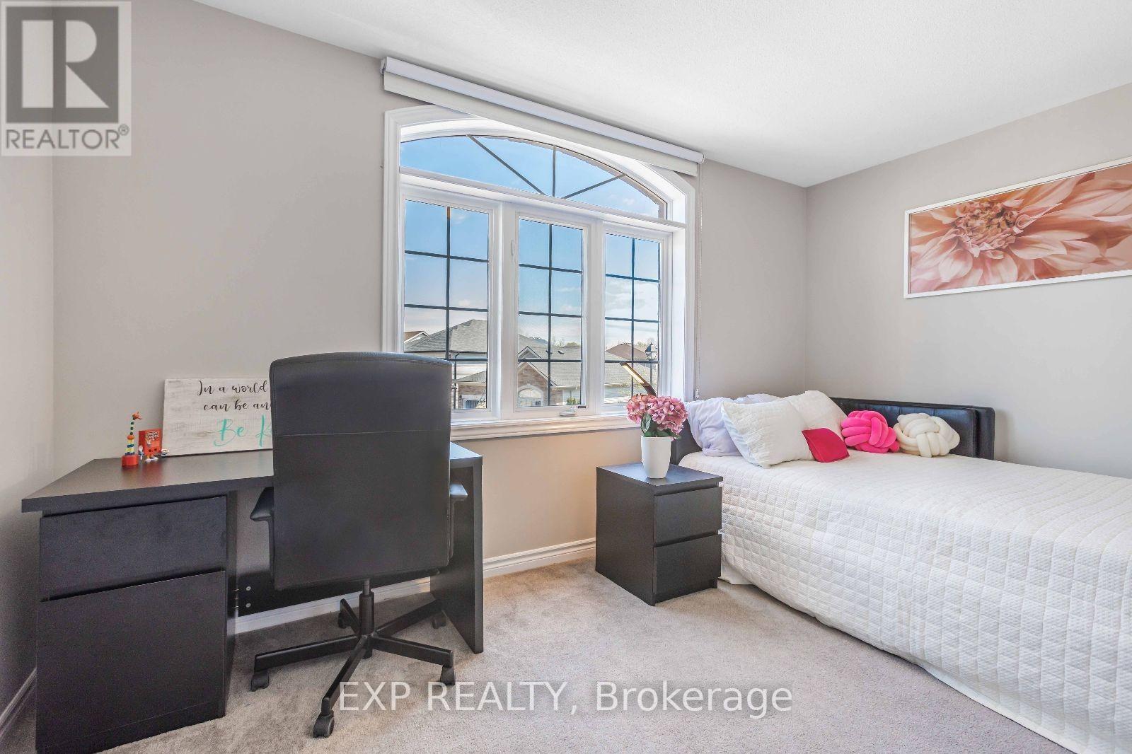 18 - 77 Avery Crescent, St. Catharines (Oakdale), Ontario  L2P 0E5 - Photo 25 - X12145512