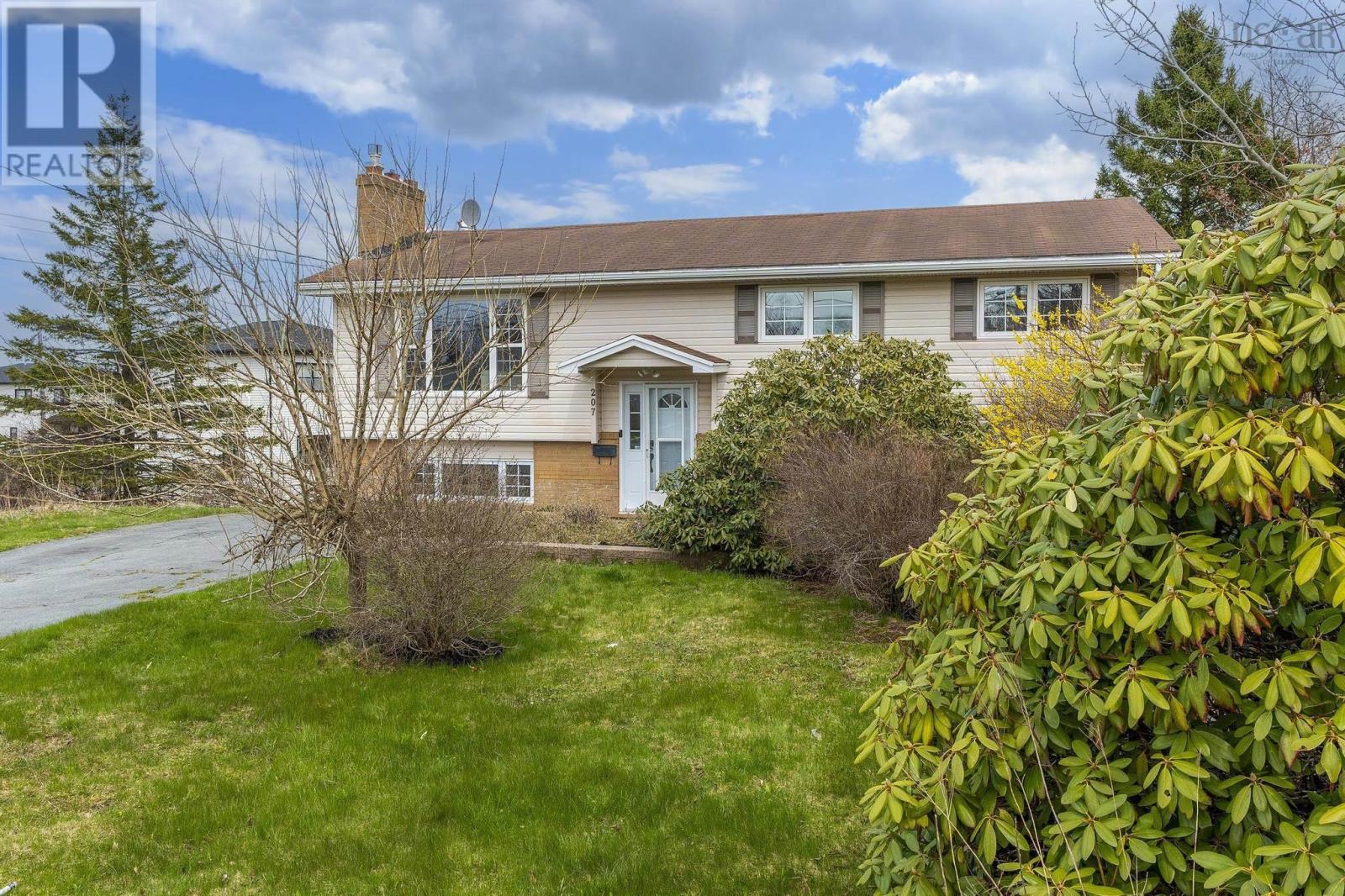 Property at 207 Caledonia Road image 1