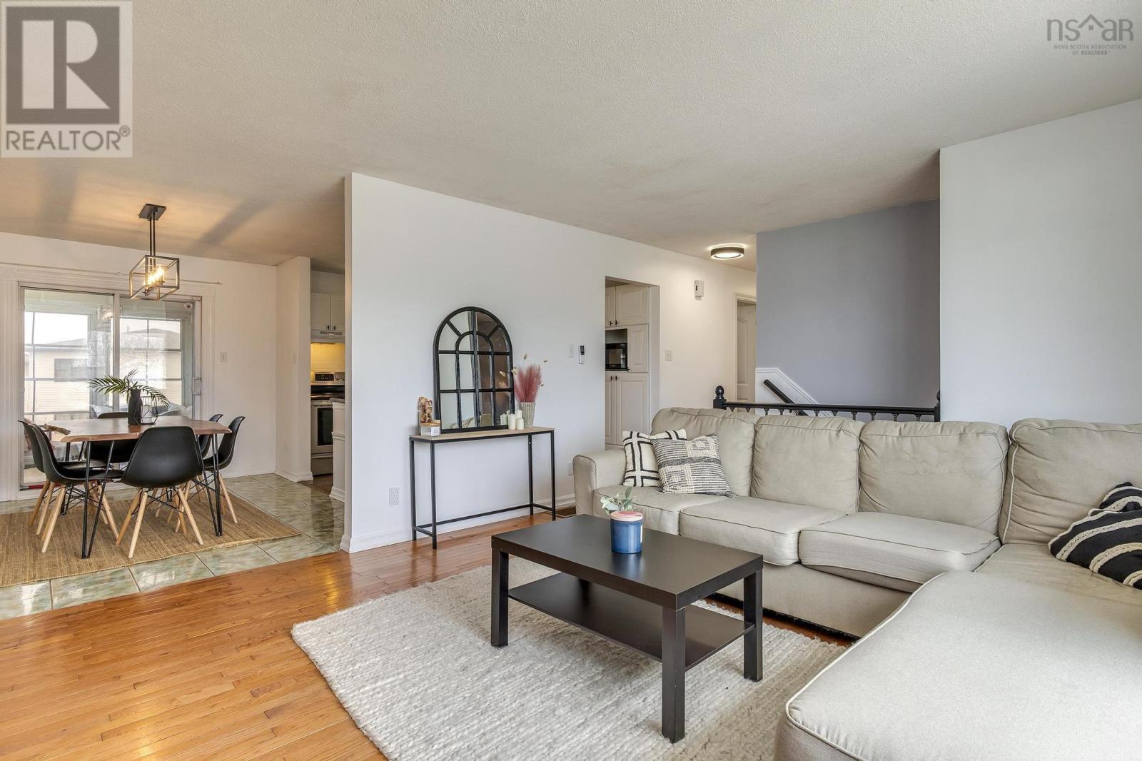 Property at 207 Caledonia Road image 3