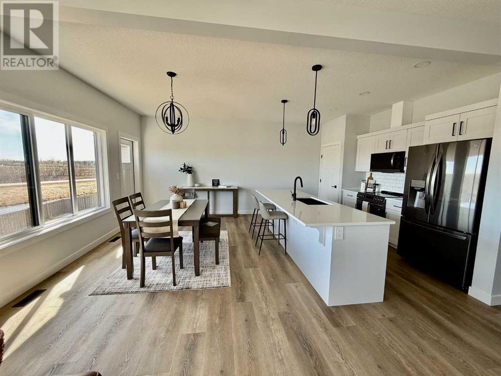 Property at 7045 85 Street image 4