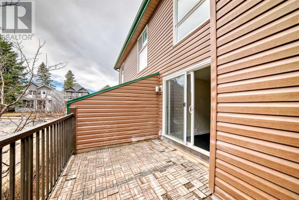 Property at 29, 2400 15 Street SW image 1
