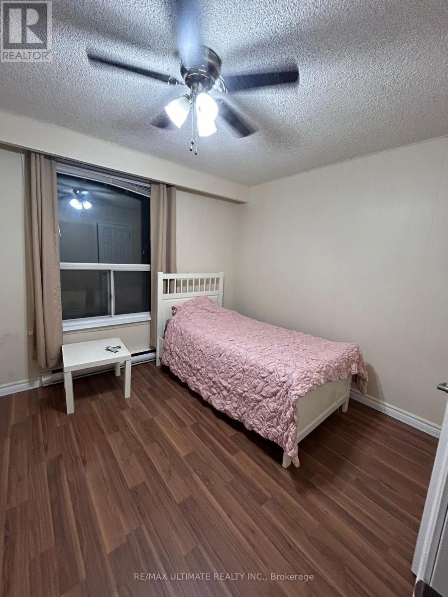 Property at 128 ELGIN STREET E image 2