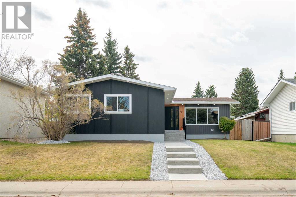 Property at 43 Brampton Crescent SW image 2