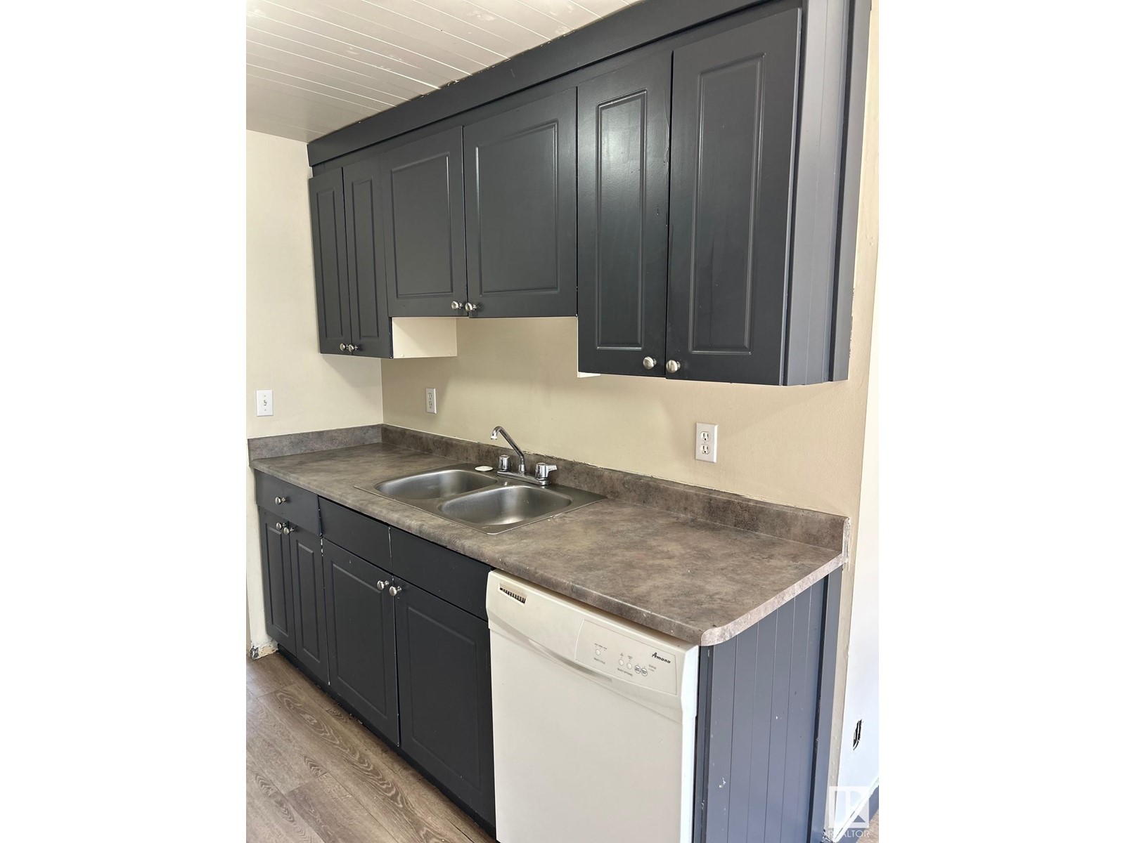Property at #260 3307 116A AV NW image 4